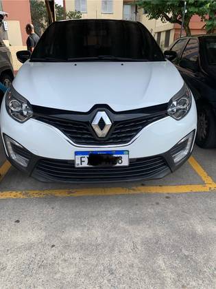 RENAULT CAPTUR 1.6 16V SCE FLEX LIFE X-TRONIC RENAULT CAPTUR 1.6 16V SCE FLEX LIFE X-TRONIC
